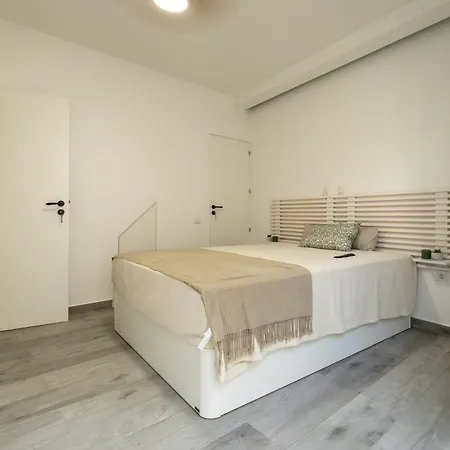 No Stress House *
